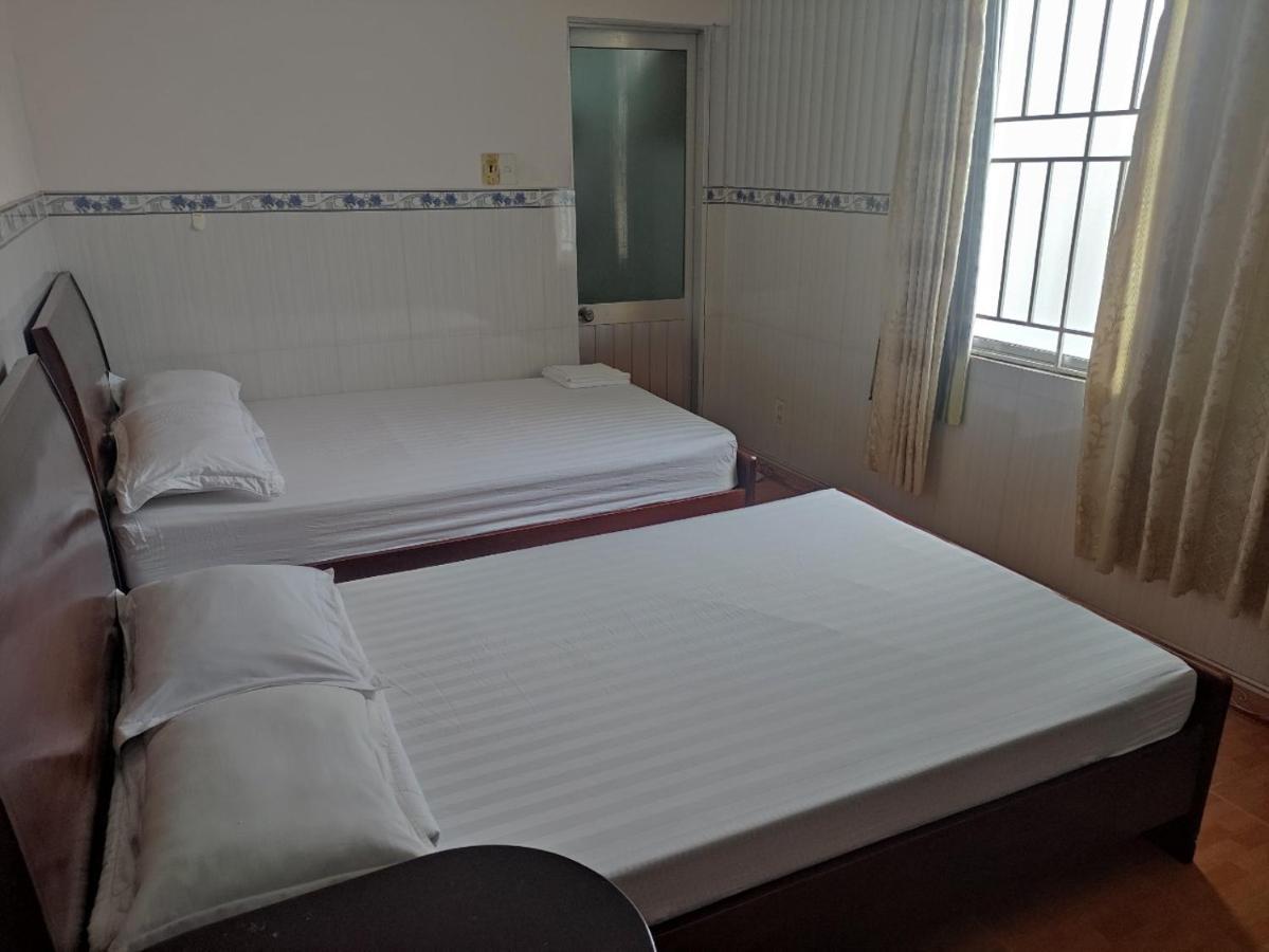 Khach San Phu Phuong Hotel Nha Trang Exterior photo